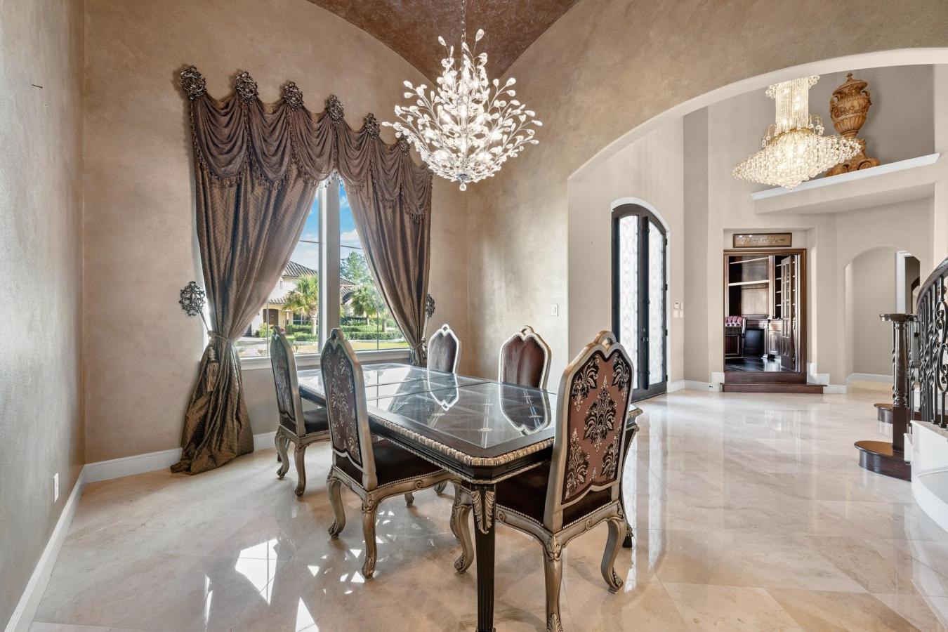 Luxury Mediterranean Estate located in the Village of Creekside Park & – image 10