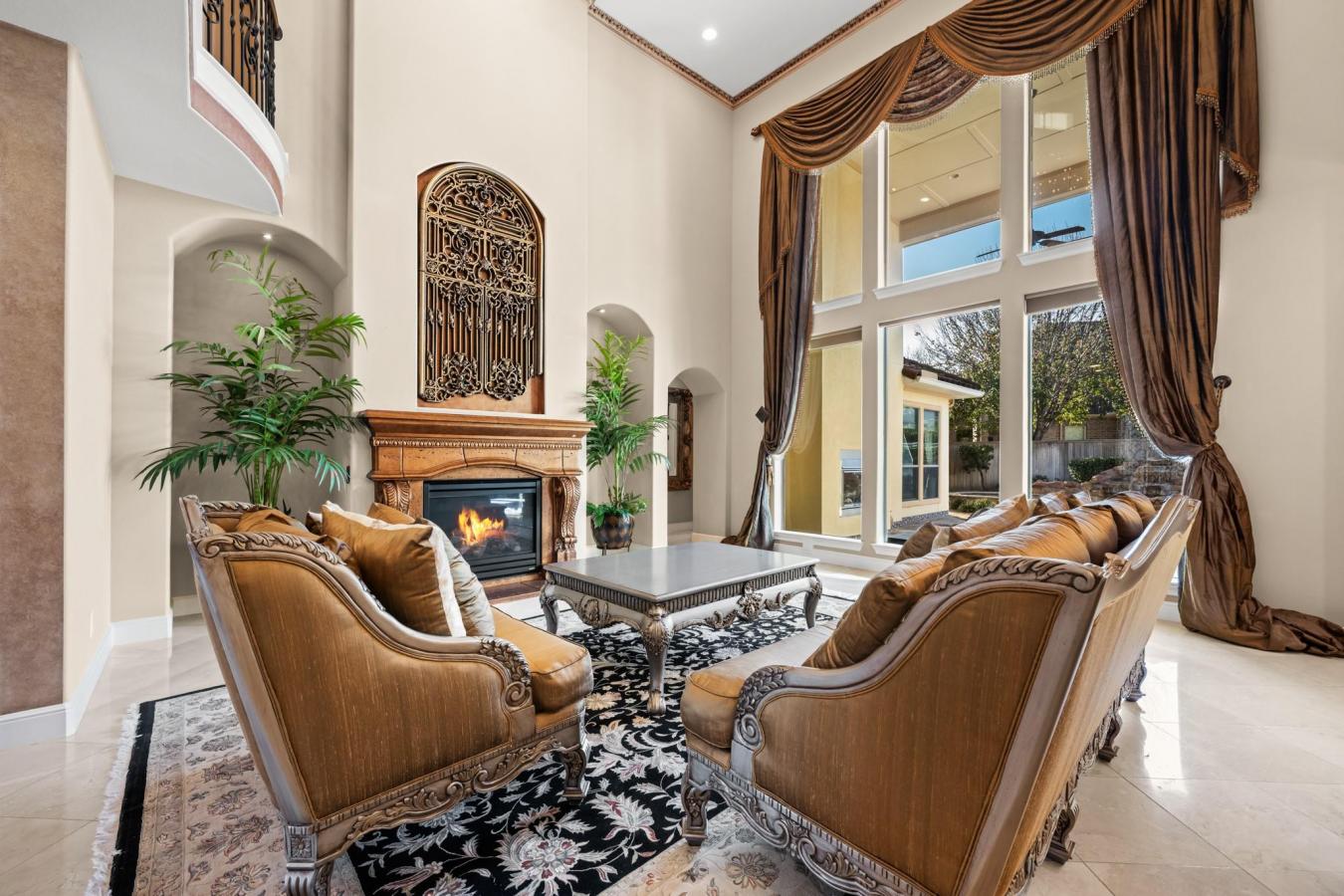 Luxury Mediterranean Estate located in the Village of Creekside Park & – image 11