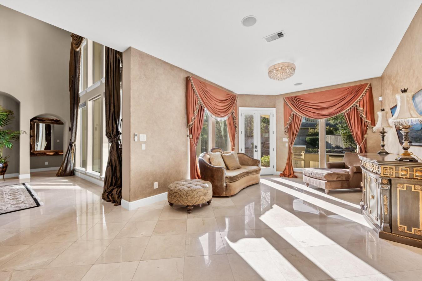 Luxury Mediterranean Estate located in the Village of Creekside Park & – image 19