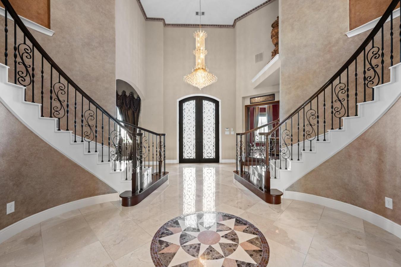 Luxury Mediterranean Estate located in the Village of Creekside Park & – image 6