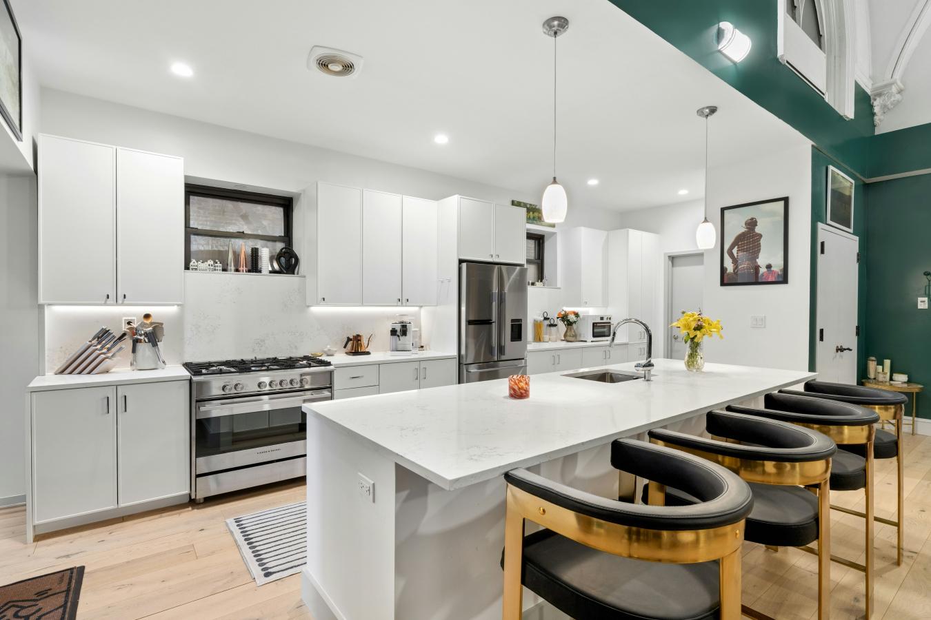 Hamilton Heights, New York, 10031, United States, 3 Bedrooms Bedrooms, ,3 BathroomsBathrooms,Residential,For Sale,2040836