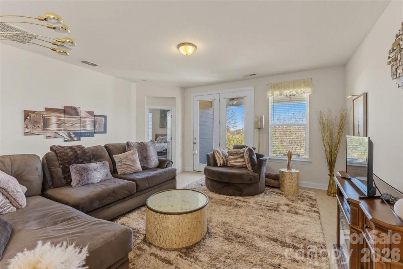 Move-in ready and beautifully designed, this 3-bedroom, 2.5-bath home – image 14