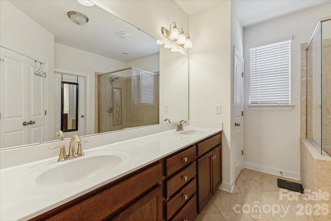 Move-in ready and beautifully designed, this 3-bedroom, 2.5-bath home – image 18