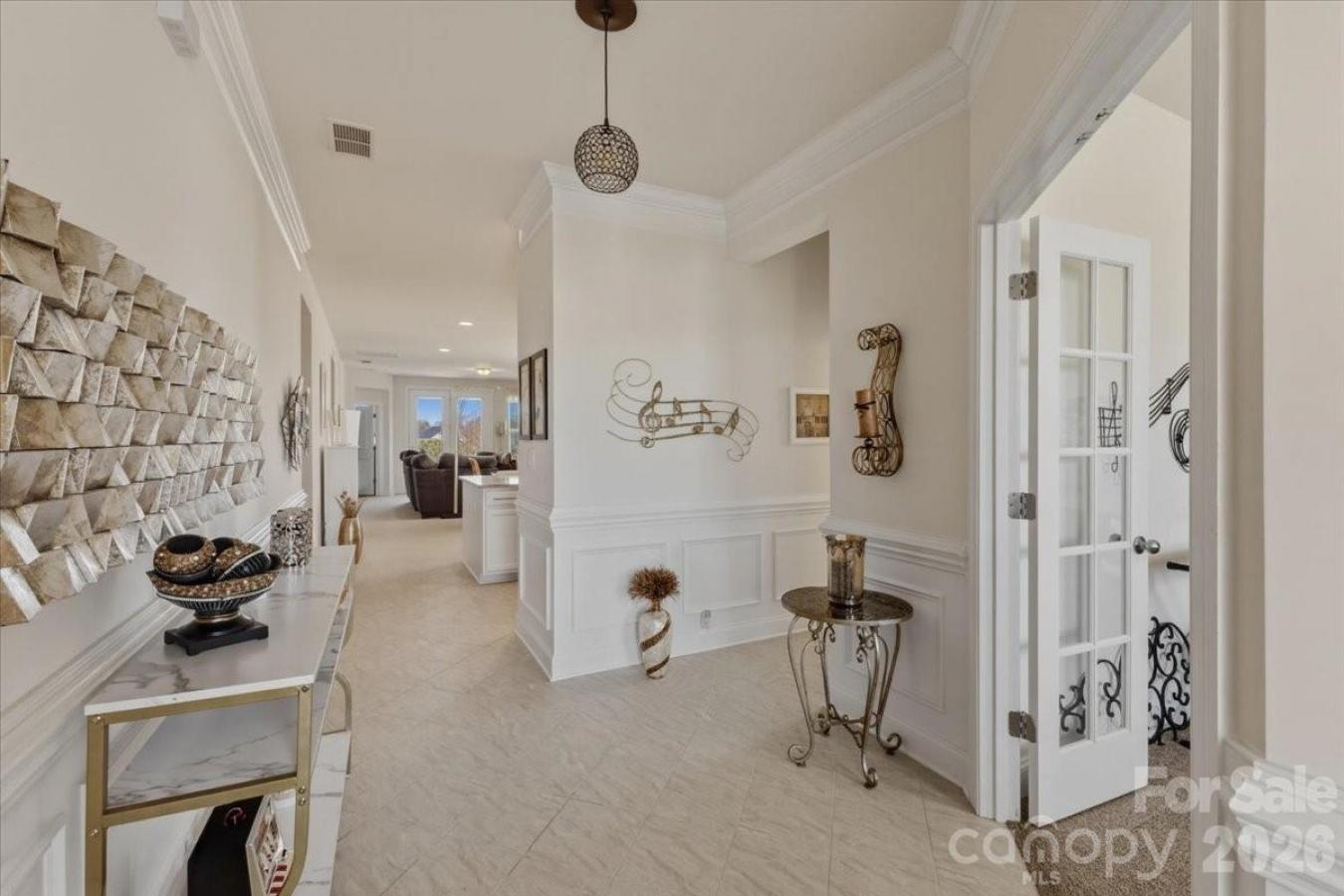 Move-in ready and beautifully designed, this 3-bedroom, 2.5-bath home – image 4