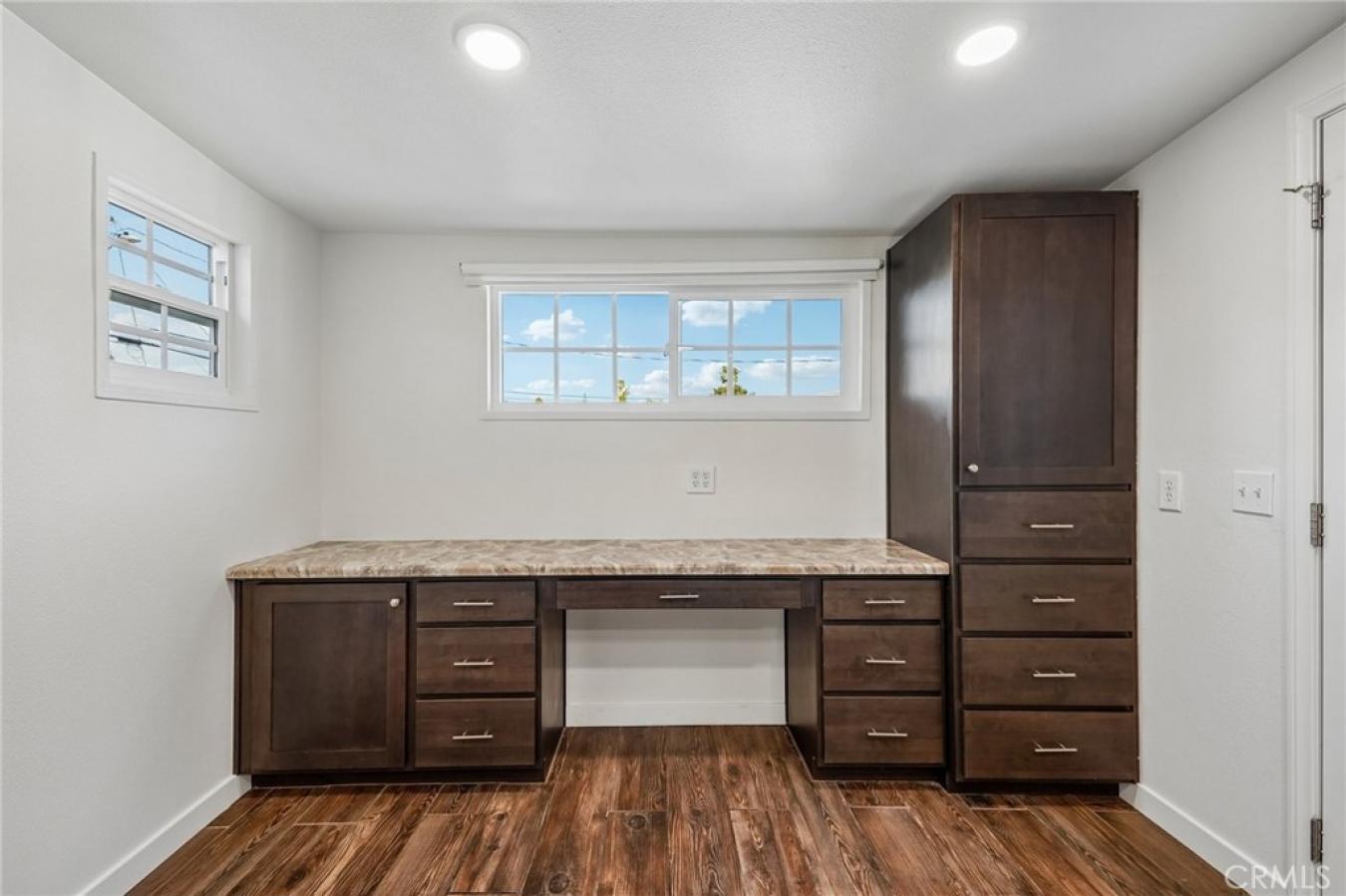 Redondo Beach, Los Angeles, 90277, United States, 1 Bedroom Bedrooms, ,1 BathroomBathrooms,Residential,For Sale,2040821