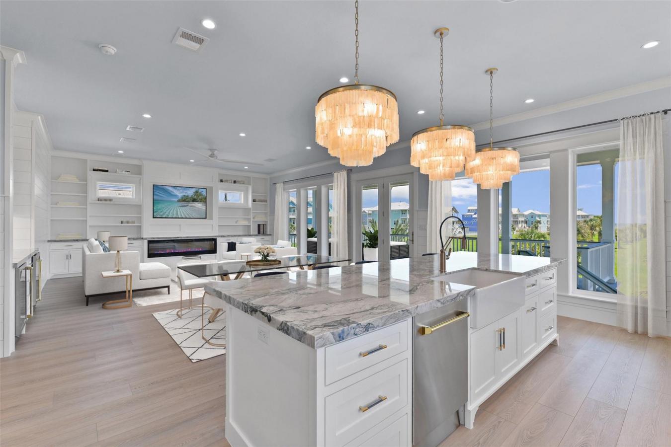 Galveston, Galveston, 77554, United States, 5 Bedrooms Bedrooms, ,4 BathroomsBathrooms,Residential,For Sale,2040814