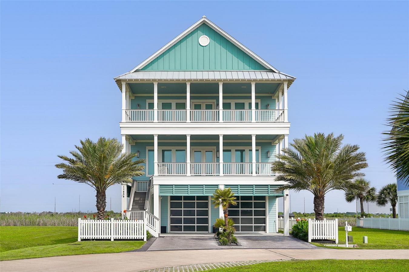 Galveston, Galveston, 77554, United States, 5 Bedrooms Bedrooms, ,4 BathroomsBathrooms,Residential,For Sale,2040814