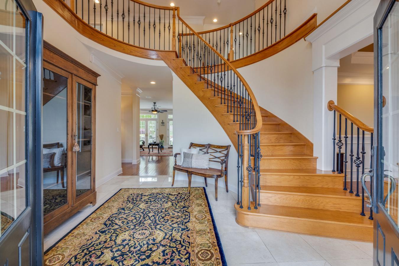 Kingsport, Sullivan, 37664, United States, 6 Bedrooms Bedrooms, ,6 BathroomsBathrooms,Residential,For Sale,2043059