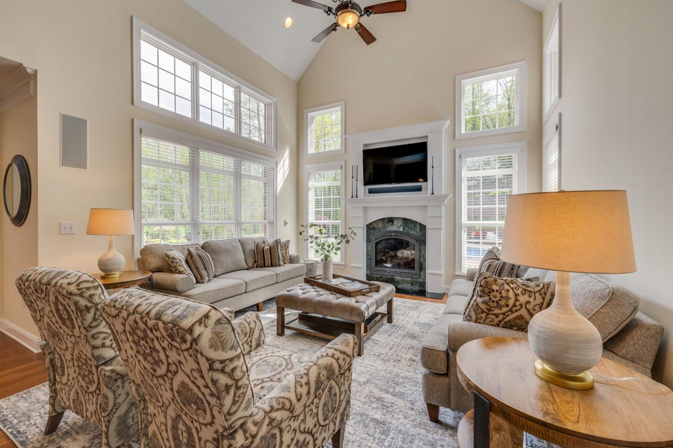 Kingsport, Sullivan, 37664, United States, 6 Bedrooms Bedrooms, ,6 BathroomsBathrooms,Residential,For Sale,2043059