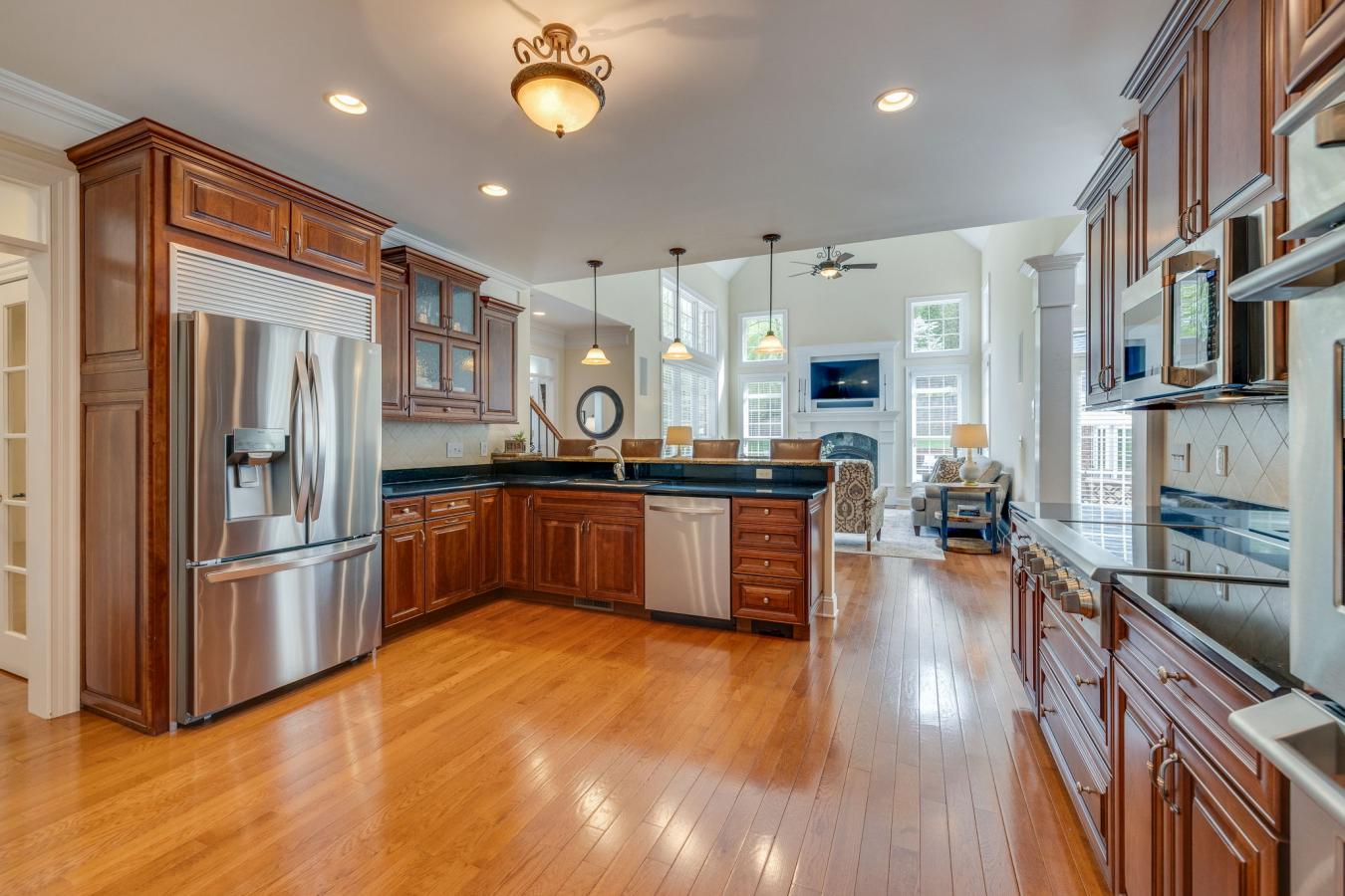 Kingsport, Sullivan, 37664, United States, 6 Bedrooms Bedrooms, ,6 BathroomsBathrooms,Residential,For Sale,2043059