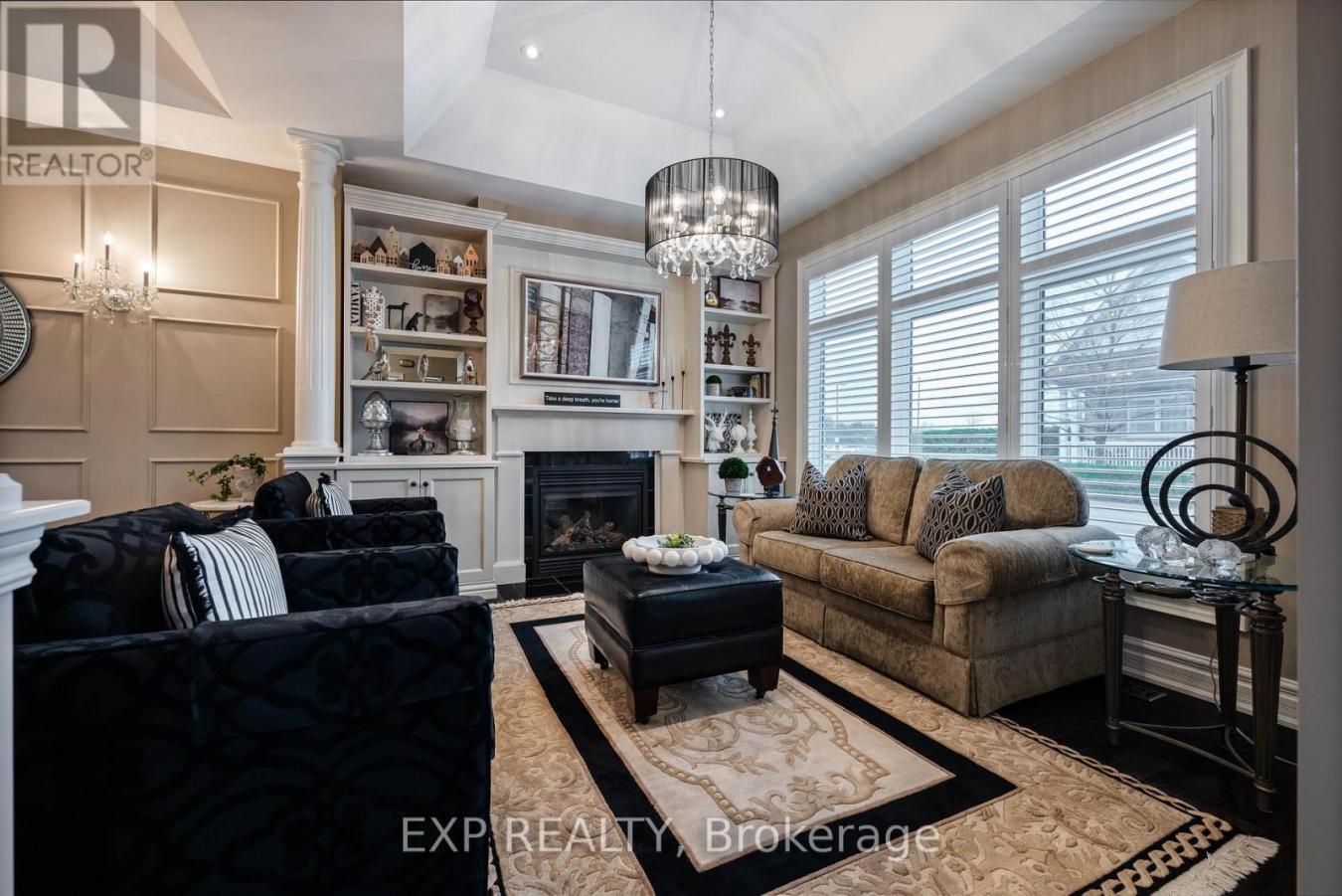 Mono, ON, L9W0B3, Canada, 2 Bedrooms Bedrooms, ,3 BathroomsBathrooms,Residential,For Sale,2040787