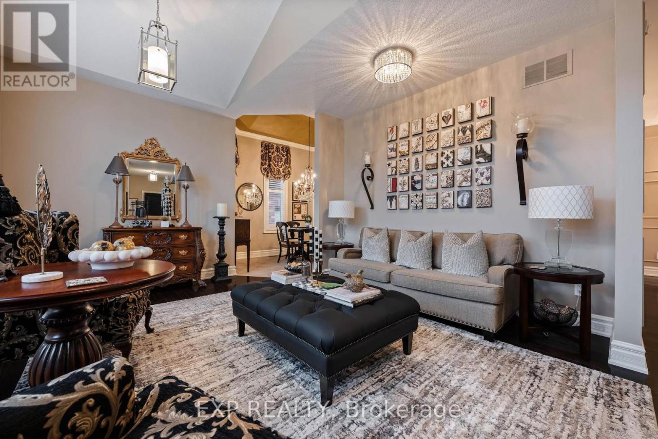 Mono, ON, L9W0B3, Canada, 2 Bedrooms Bedrooms, ,3 BathroomsBathrooms,Residential,For Sale,2040787