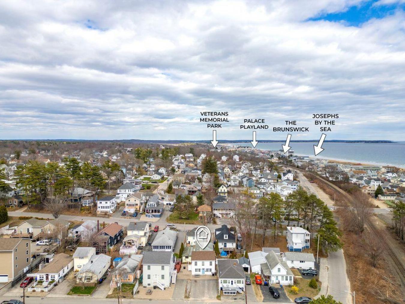 Beach life at its best! A rare opportunity to own a coastal retreat ju – image 3