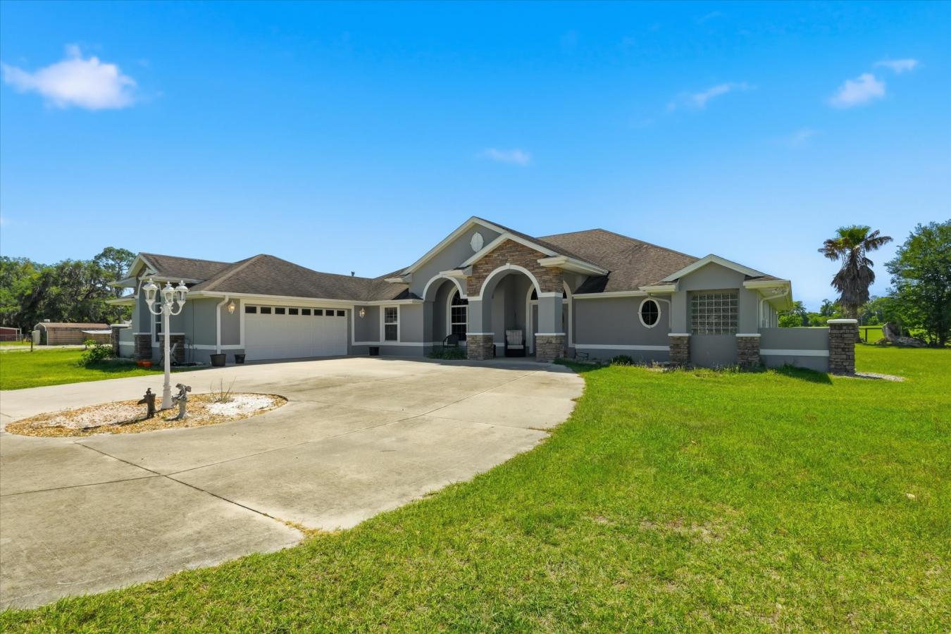 Oxford, Florida, 34484, United States, 3 Bedrooms Bedrooms, ,2 BathroomsBathrooms,Residential,For Sale,2040778