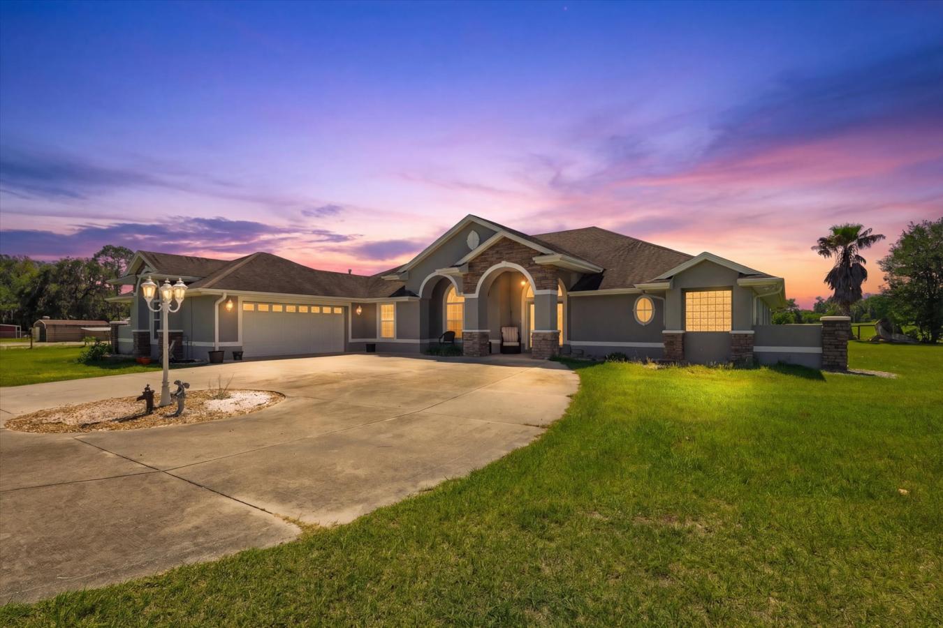 Oxford, Florida, 34484, United States, 3 Bedrooms Bedrooms, ,2 BathroomsBathrooms,Residential,For Sale,2040778