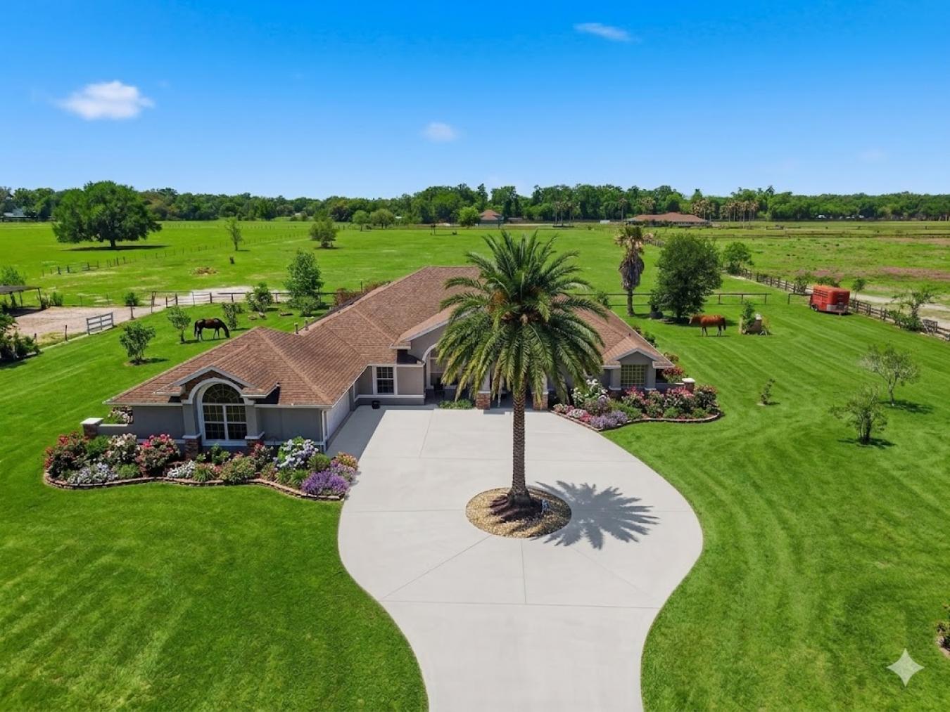Oxford, Florida, 34484, United States, 3 Bedrooms Bedrooms, ,2 BathroomsBathrooms,Residential,For Sale,2040778