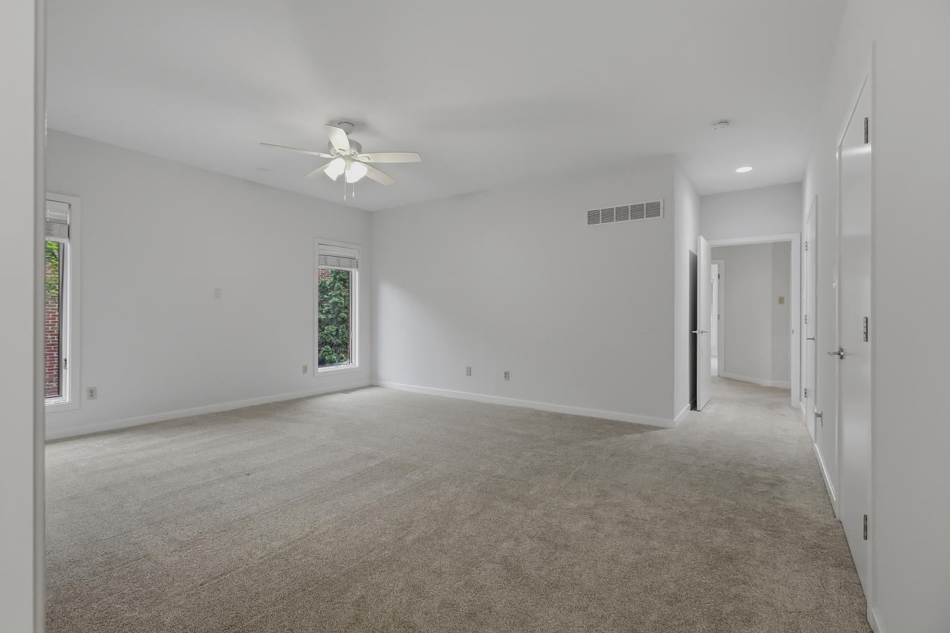 Clayton, St. Louis, 63105, United States, 4 Bedrooms Bedrooms, ,2 BathroomsBathrooms,Residential,For Sale,2040779