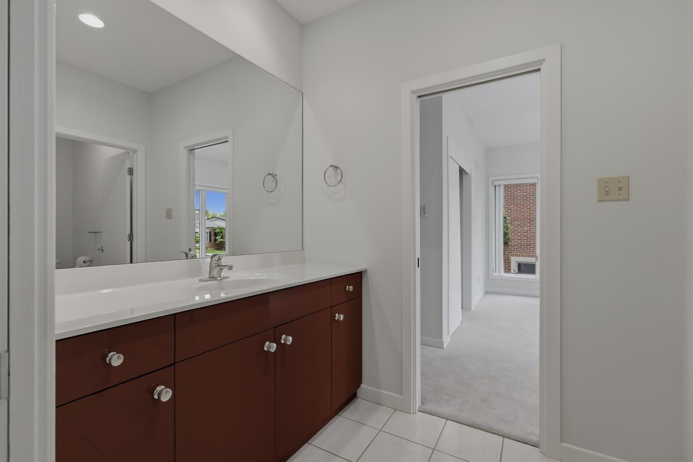 Clayton, St. Louis, 63105, United States, 4 Bedrooms Bedrooms, ,2 BathroomsBathrooms,Residential,For Sale,2040779