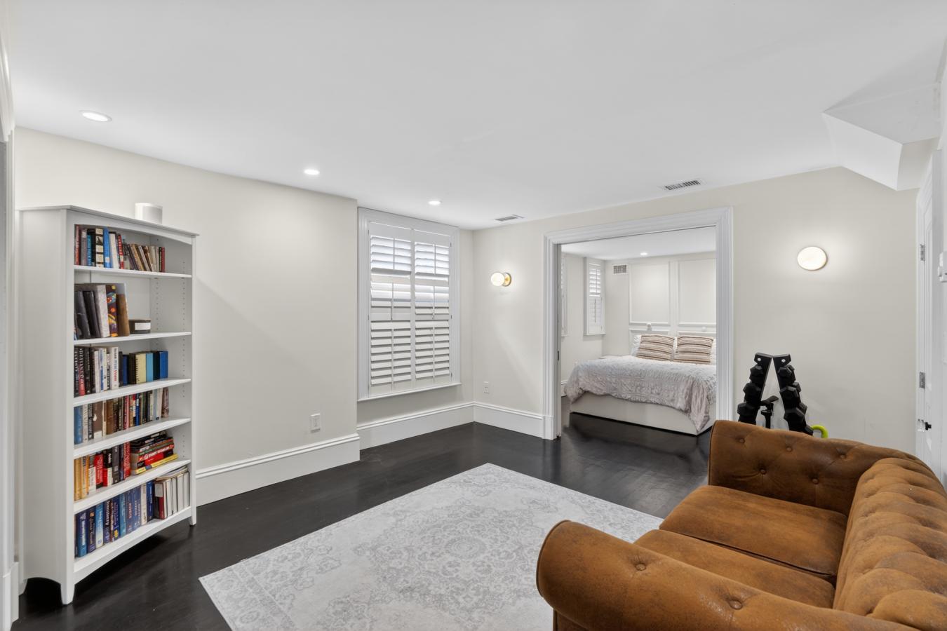 Boston, Suffolk, 02115, United States, 1 Bedroom Bedrooms, ,2 BathroomsBathrooms,Residential,For Sale,2045736