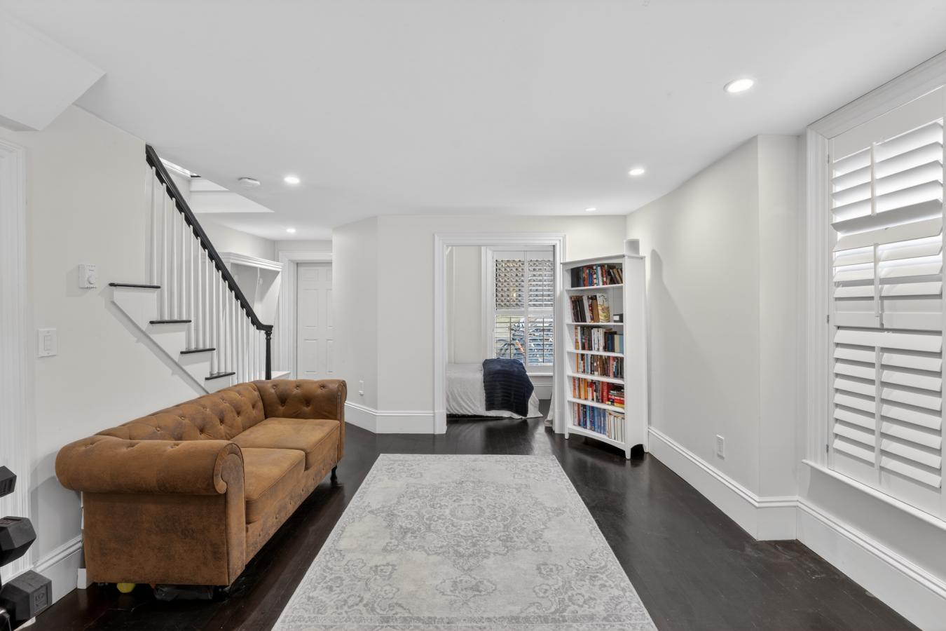 Boston, Suffolk, 02115, United States, 1 Bedroom Bedrooms, ,2 BathroomsBathrooms,Residential,For Sale,2045736