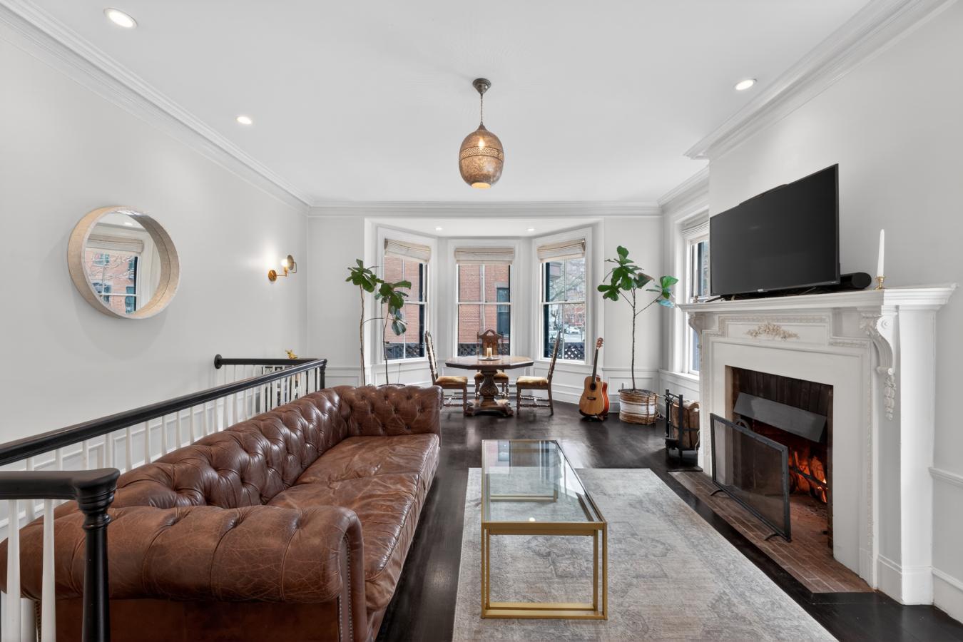 Boston, Suffolk, 02115, United States, 1 Bedroom Bedrooms, ,2 BathroomsBathrooms,Residential,For Sale,2045736