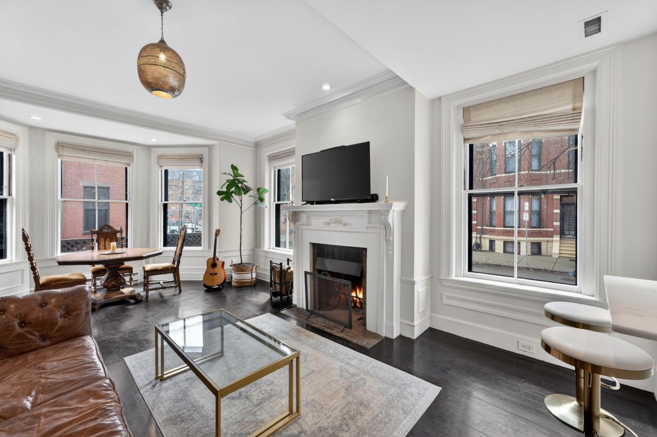 Boston, Suffolk, 02115, United States, 1 Bedroom Bedrooms, ,2 BathroomsBathrooms,Residential,For Sale,2045736