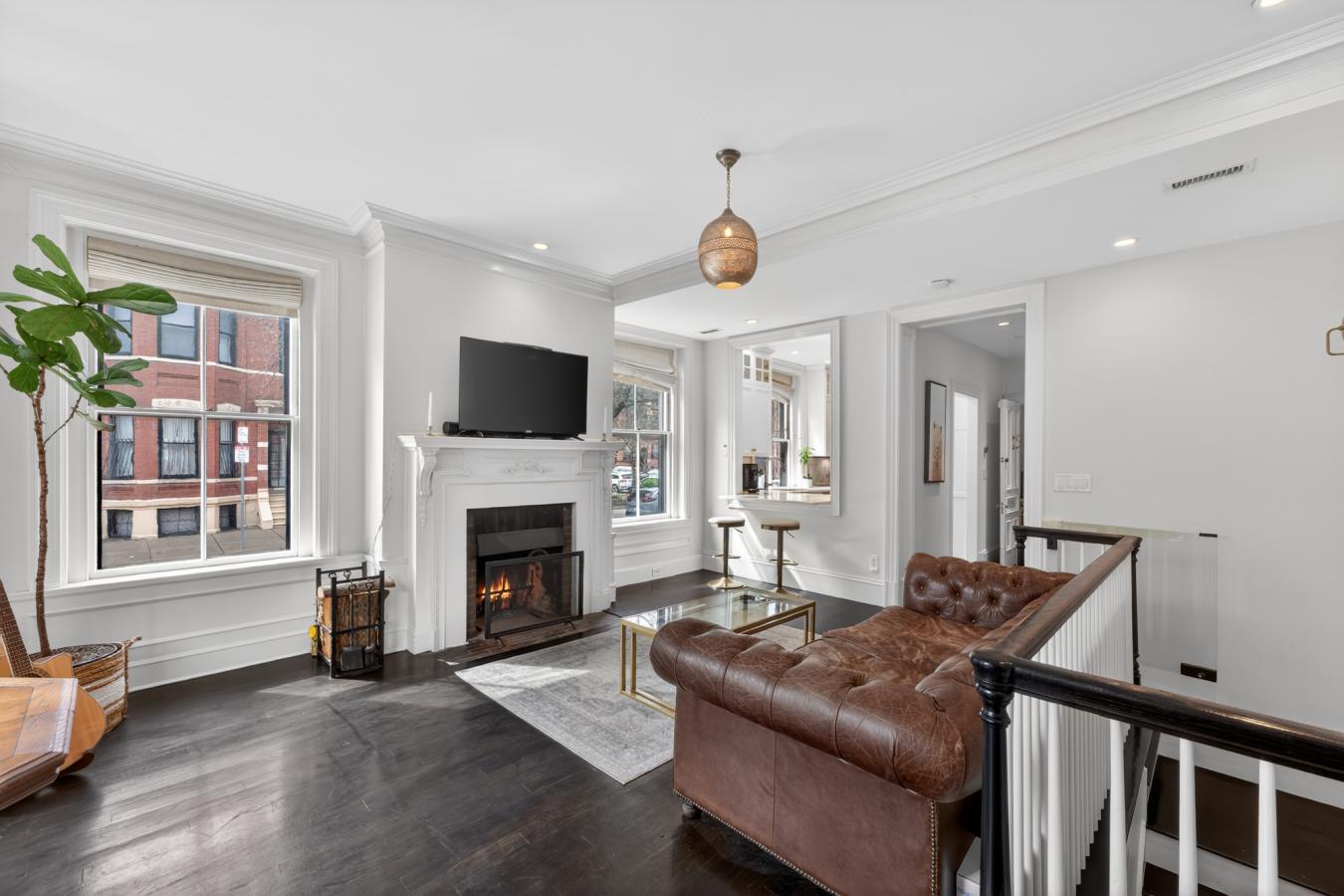 Boston, Suffolk, 02115, United States, 1 Bedroom Bedrooms, ,2 BathroomsBathrooms,Residential,For Sale,2045736
