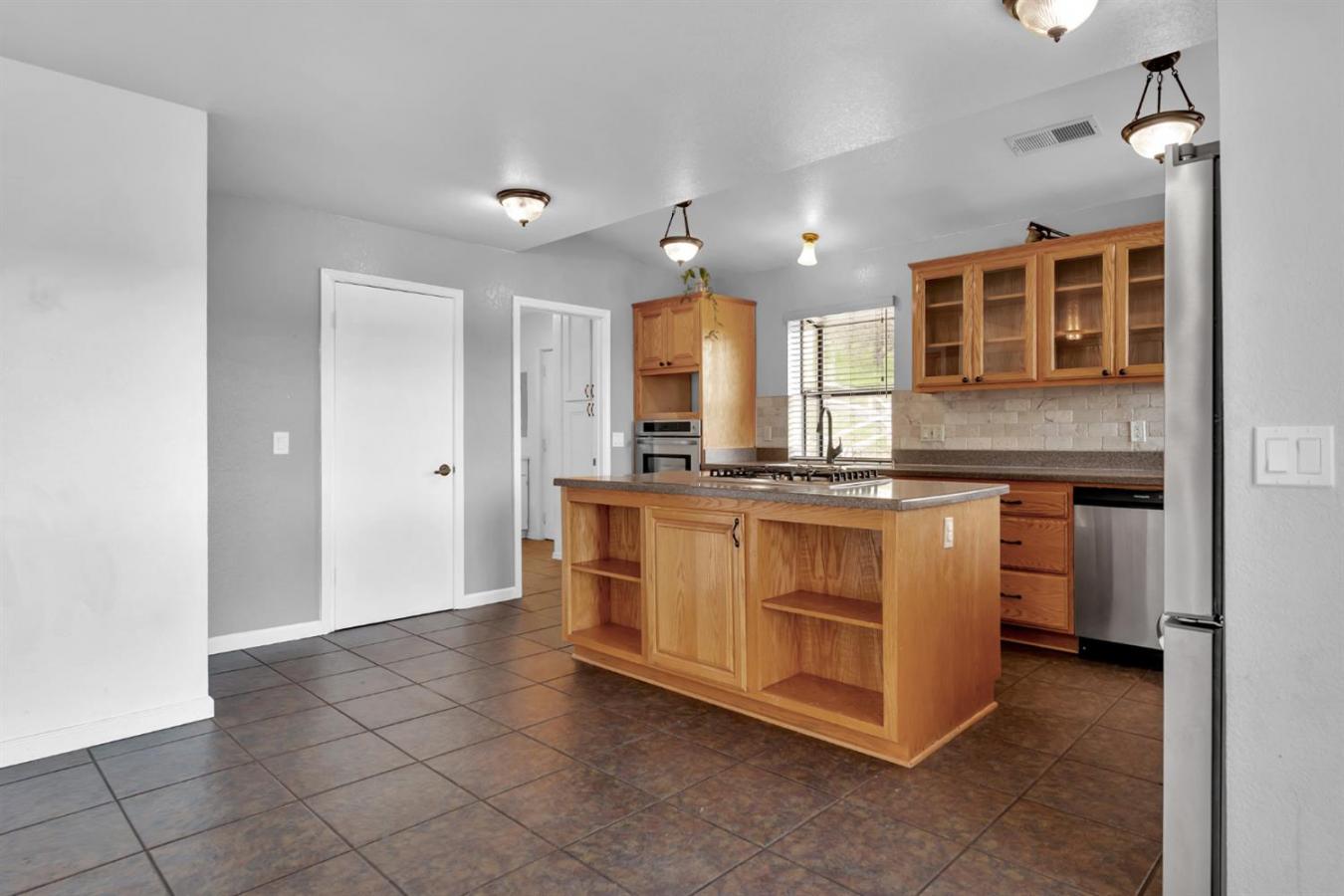 El Dorado, El Dorado, 95623, United States, ,2 BathroomsBathrooms,Residential,For Sale,2043058