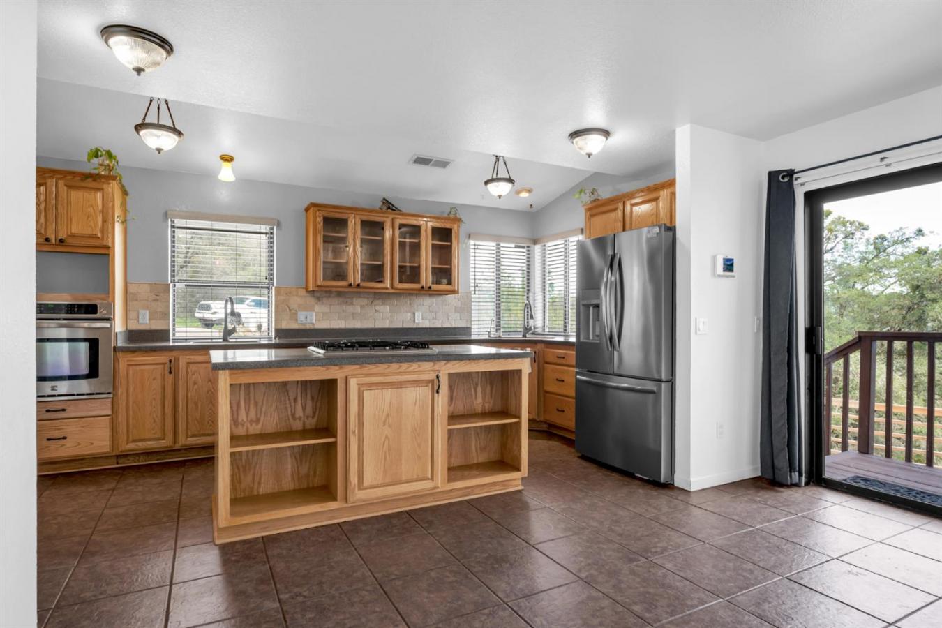 El Dorado, El Dorado, 95623, United States, ,2 BathroomsBathrooms,Residential,For Sale,2043058