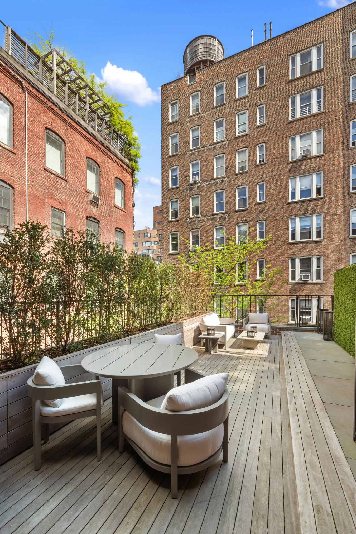 28-FOOT-WIDE TOWNHOME ON GOLD COAST OF GREENWICH VILLAGE WITH LUSH GAR – image 7