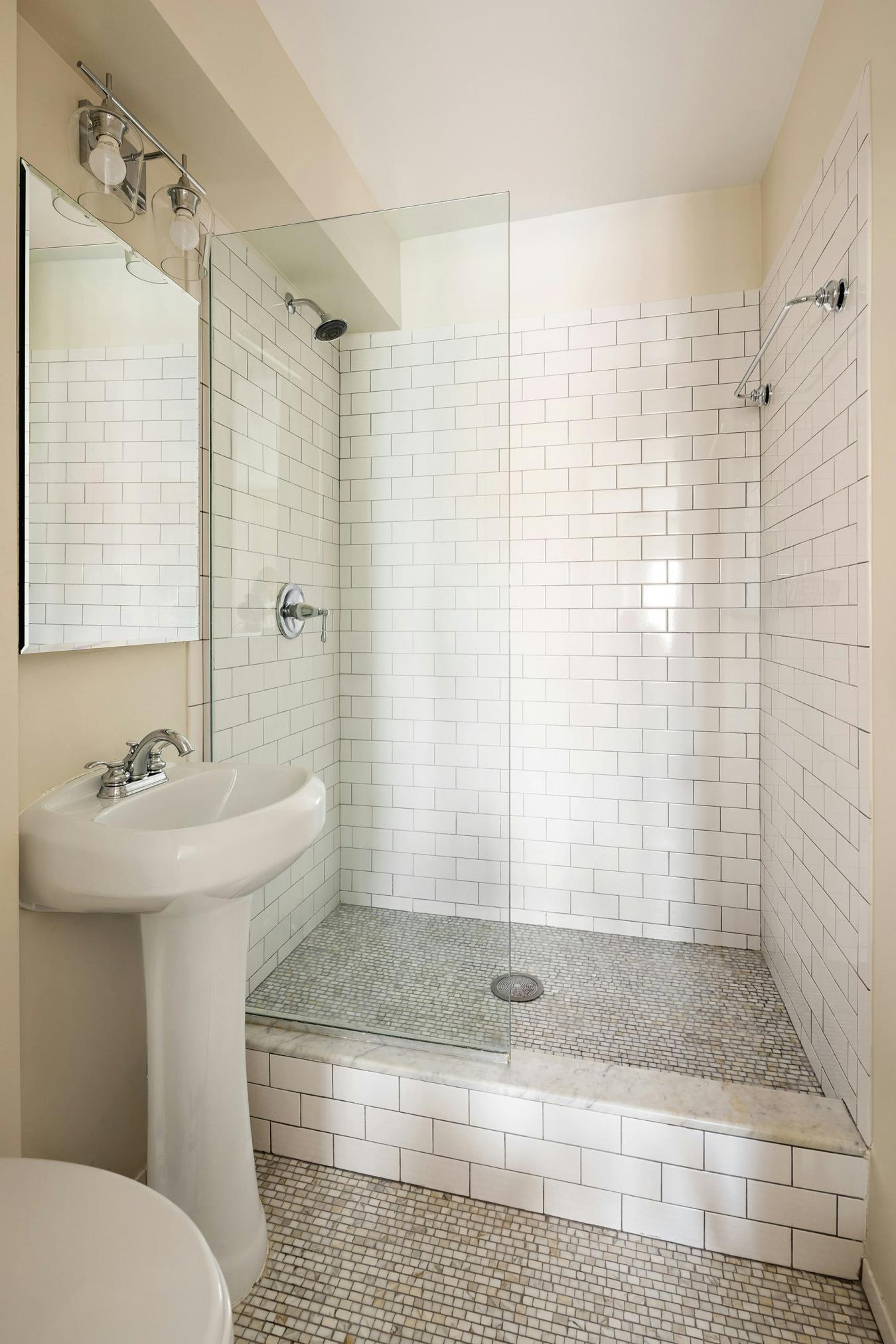 New York, New York, 10021, United States, 2 Bedrooms Bedrooms, ,3 BathroomsBathrooms,Residential,For Sale,2042566