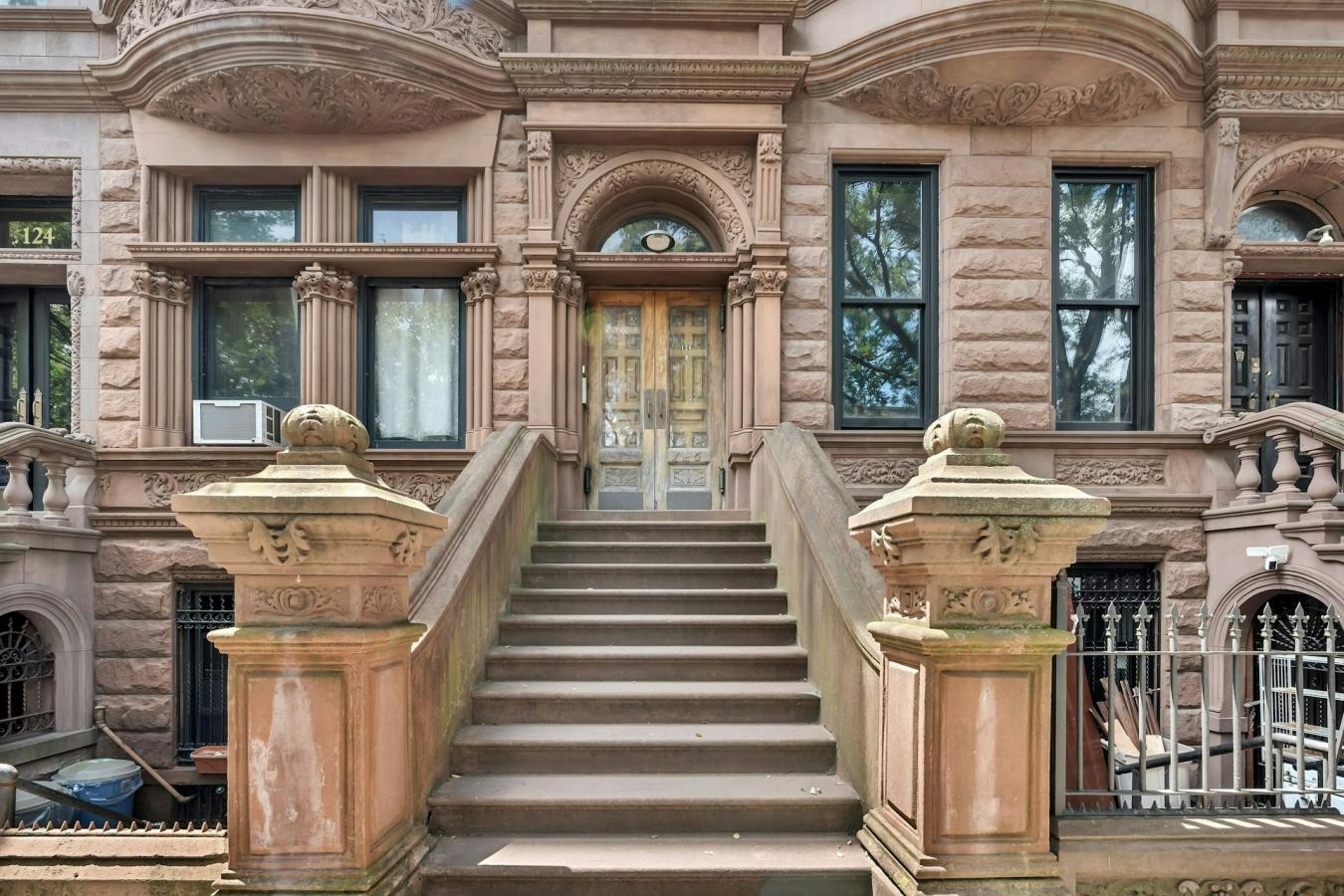 South Harlem, New York, 10027, United States, 7 Bedrooms Bedrooms, ,7 BathroomsBathrooms,Residential,For Sale,2042564