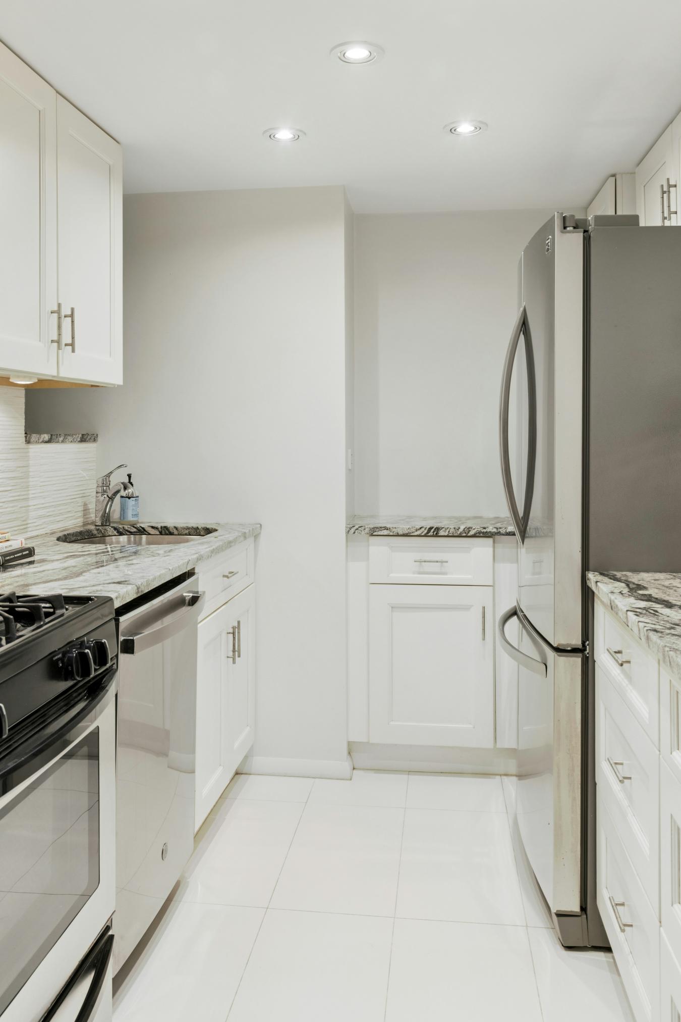 Chelsea, New York, 10011, United States, 2 Bedrooms Bedrooms, ,2 BathroomsBathrooms,Residential,For Sale,2042557