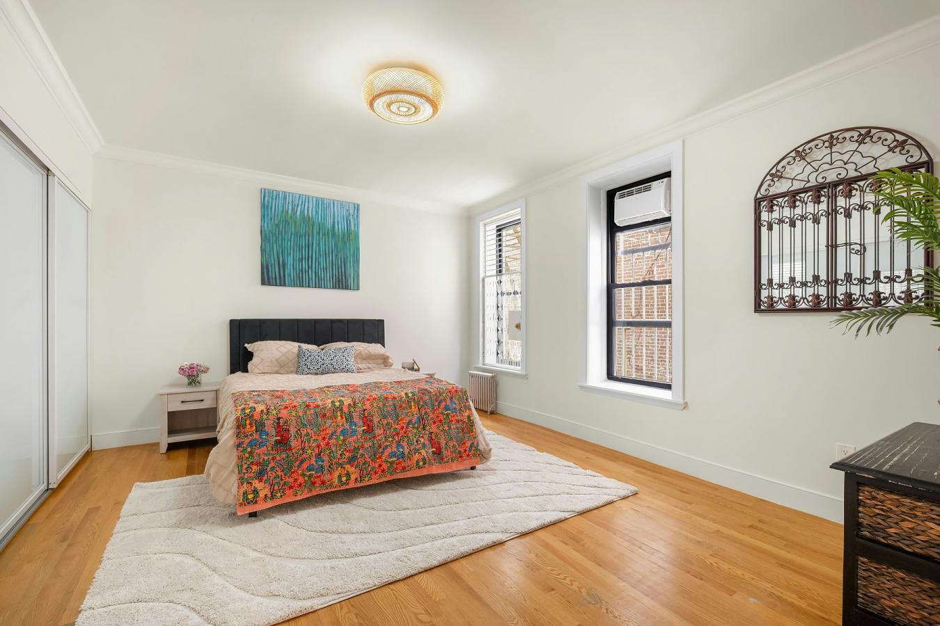 Central Harlem, New York, 10026, United States, 2 Bedrooms Bedrooms, ,2 BathroomsBathrooms,Residential,For Sale,2042556