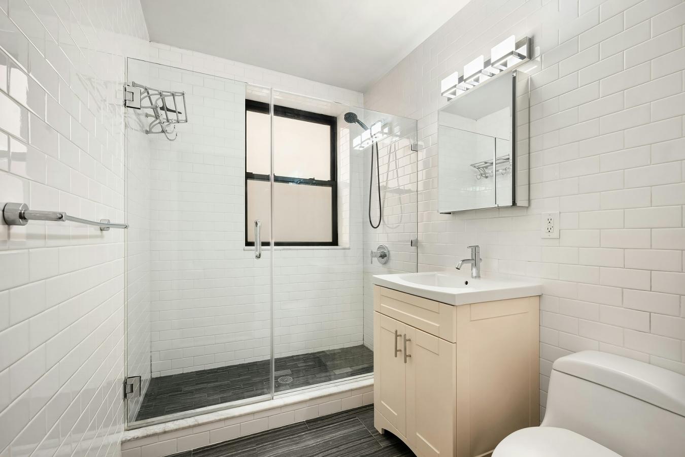 Central Harlem, New York, 10026, United States, 2 Bedrooms Bedrooms, ,2 BathroomsBathrooms,Residential,For Sale,2042556