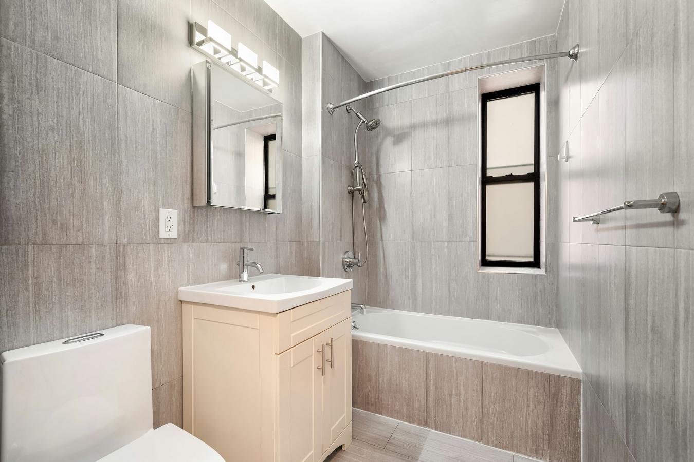 Central Harlem, New York, 10026, United States, 2 Bedrooms Bedrooms, ,2 BathroomsBathrooms,Residential,For Sale,2042556