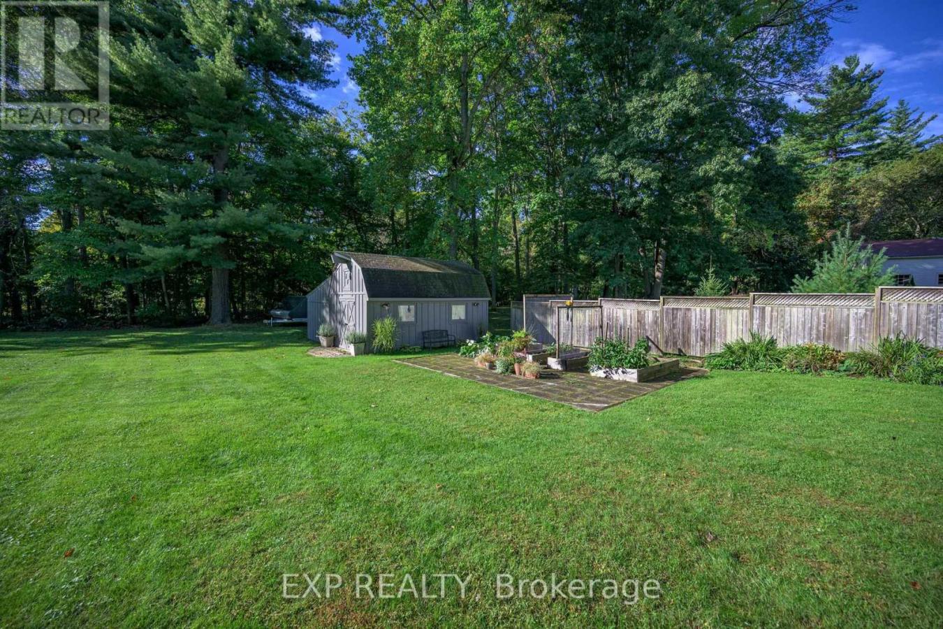 Norfolk, ON, N4B 2W6, Canada, 4 Bedrooms Bedrooms, ,3 BathroomsBathrooms,Residential,For Sale,2043057