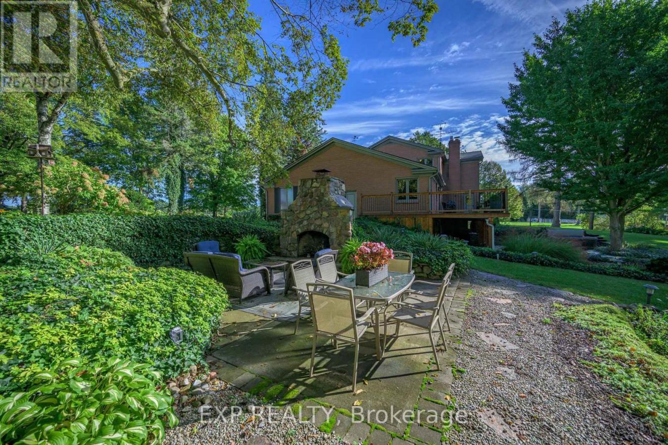 Norfolk, ON, N4B 2W6, Canada, 4 Bedrooms Bedrooms, ,3 BathroomsBathrooms,Residential,For Sale,2043057