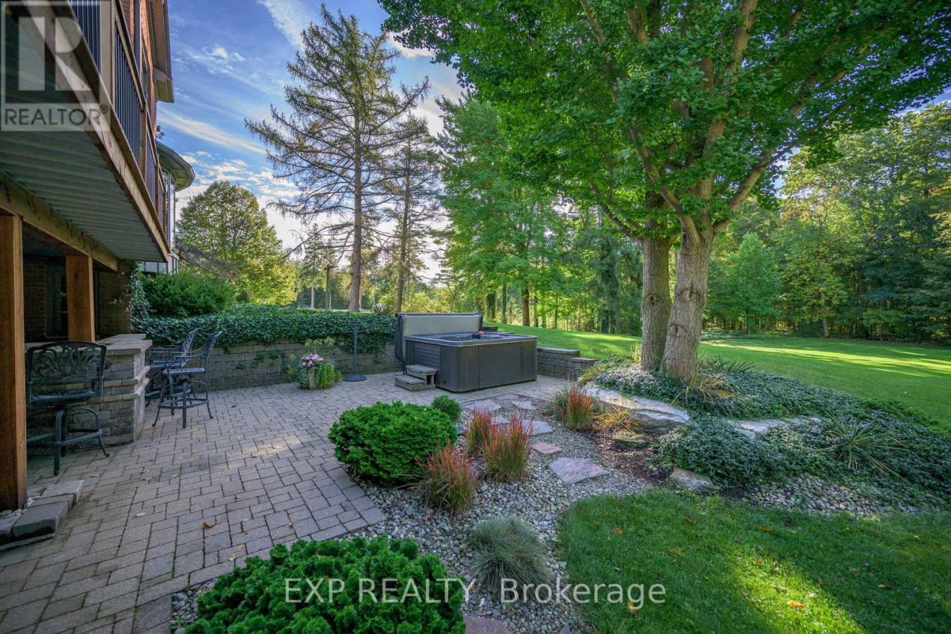 Norfolk, ON, N4B 2W6, Canada, 4 Bedrooms Bedrooms, ,3 BathroomsBathrooms,Residential,For Sale,2043057
