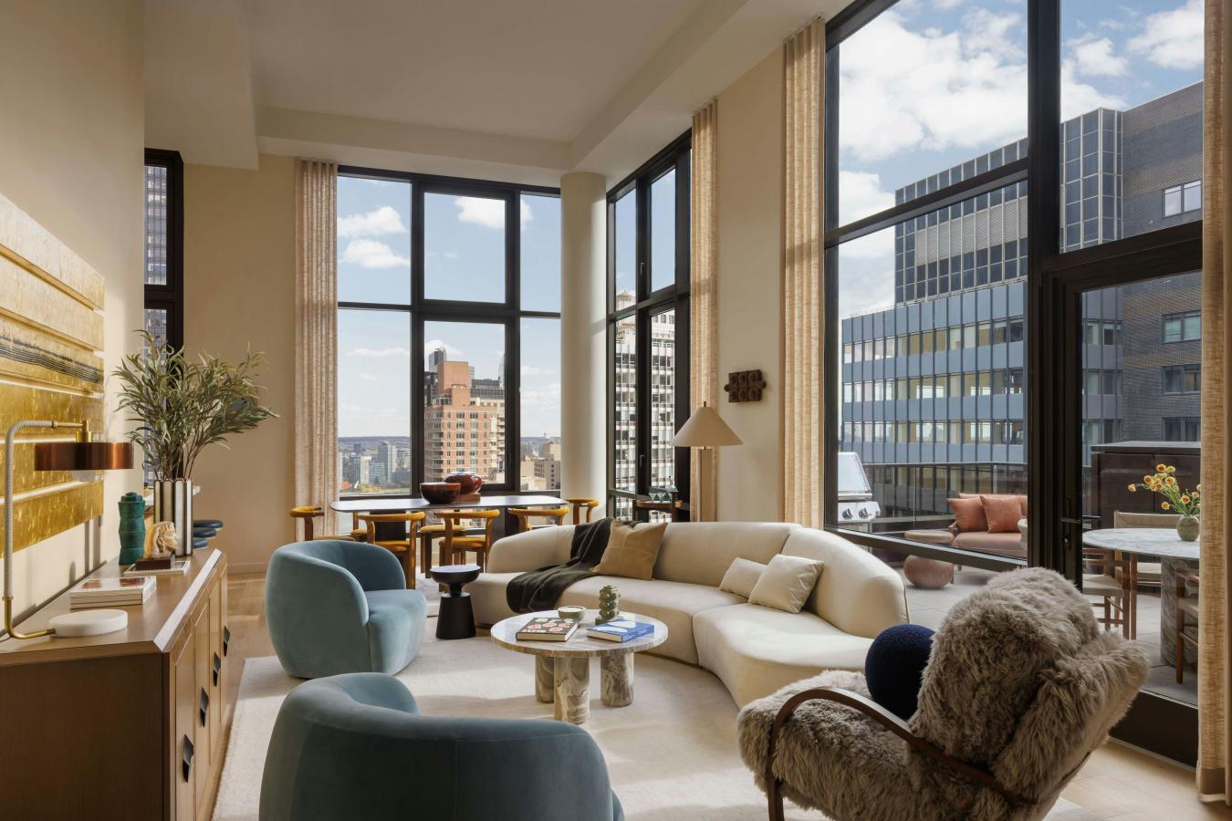New York, New York, 10017, United States, 2 Bedrooms Bedrooms, ,2 BathroomsBathrooms,Residential,For Sale,2043056