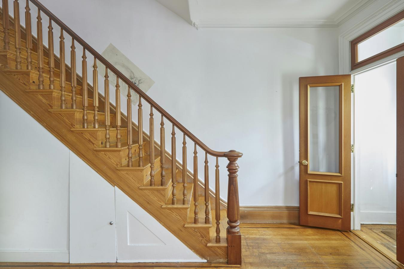 Long Island City, New York, 11101, United States, 6 Bedrooms Bedrooms, ,3 BathroomsBathrooms,Residential,For Sale,2043054