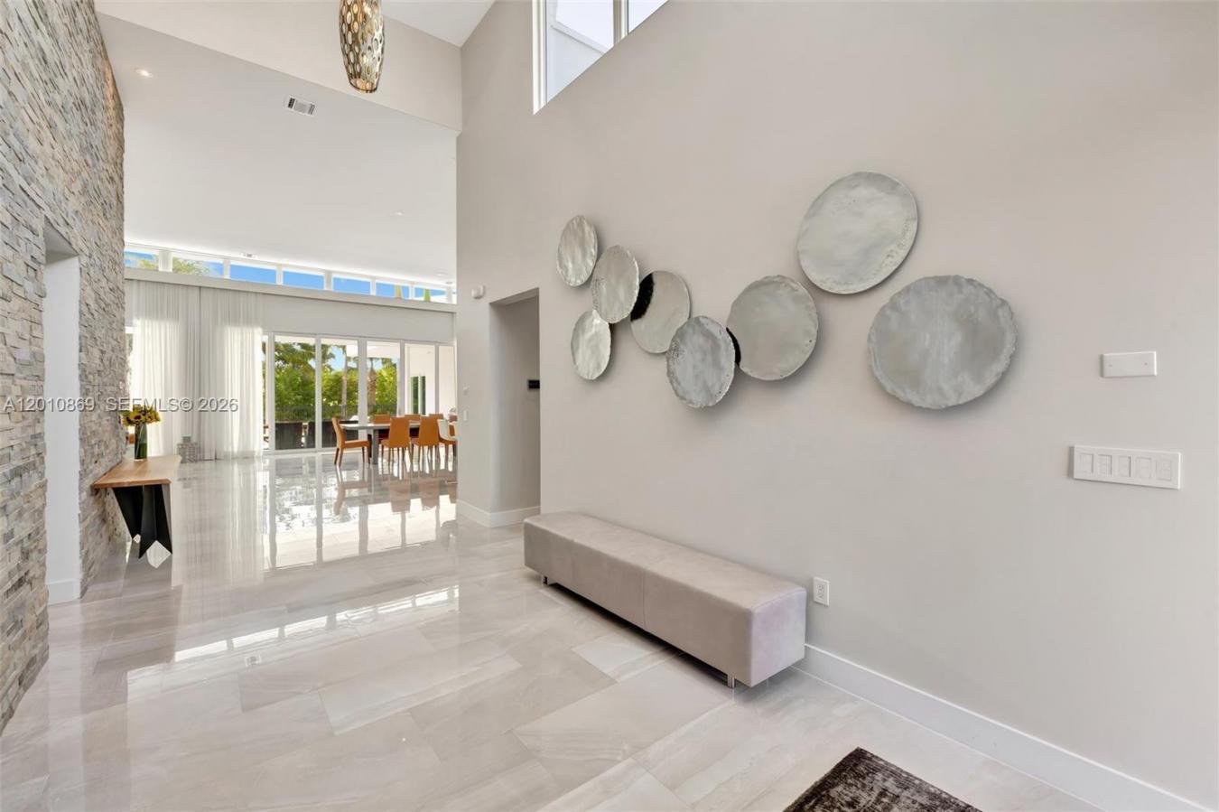 Hallandale, Florida, 33009, United States, 5 Bedrooms Bedrooms, ,6 BathroomsBathrooms,Residential,For Sale,2043052