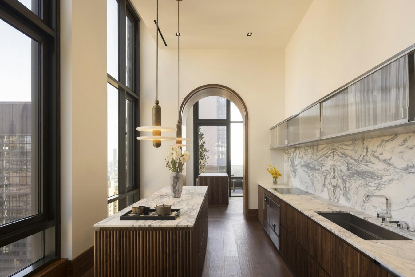 New York, New York, 10017, United States, 2 Bedrooms Bedrooms, ,2 BathroomsBathrooms,Residential,For Sale,2043053