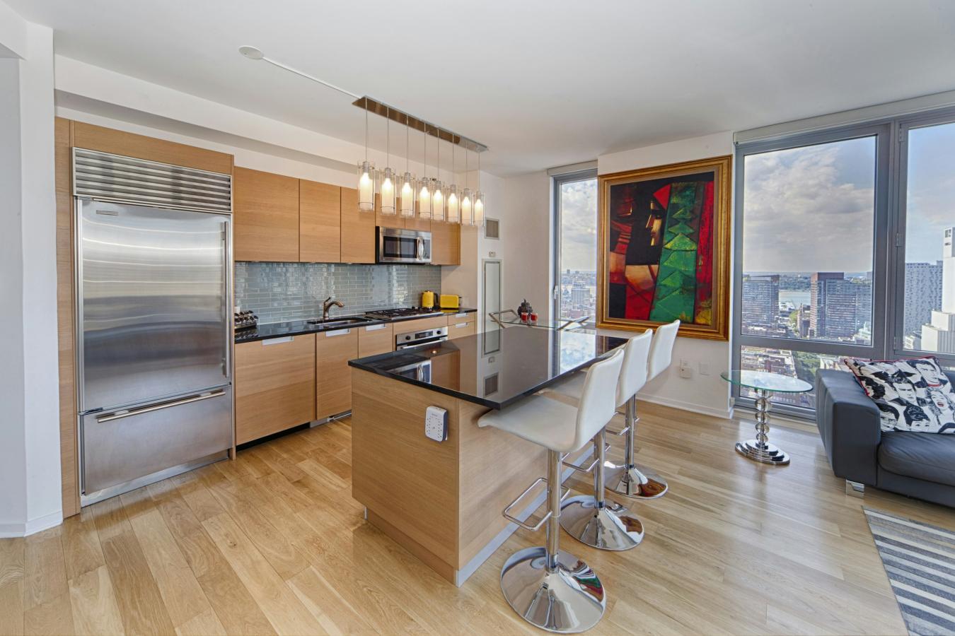 New York, New York, 10019, United States, 2 Bedrooms Bedrooms, ,2 BathroomsBathrooms,Residential,For Sale,2043051