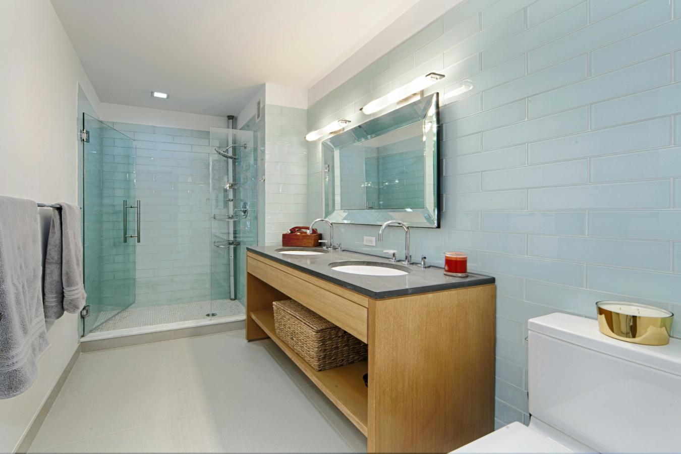 New York, New York, 10019, United States, 2 Bedrooms Bedrooms, ,2 BathroomsBathrooms,Residential,For Sale,2043051