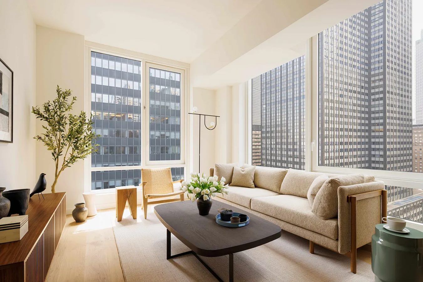 New York, New York, 10017, United States, 1 Bedroom Bedrooms, ,1 BathroomBathrooms,Residential,For Sale,2043046