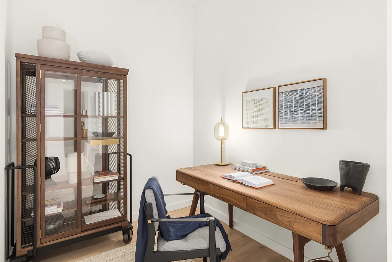 New York, New York, 10017, United States, 1 Bedroom Bedrooms, ,1 BathroomBathrooms,Residential,For Sale,2043046