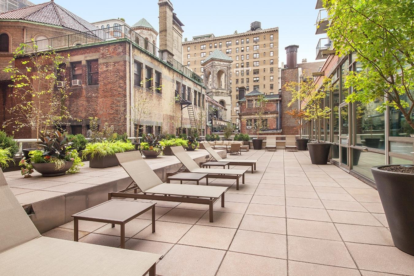 2373 BROADWAY, New York, NY, 10024, United States, 2 Bedrooms Bedrooms, ,2 BathroomsBathrooms,Residential,For Sale,2373 BROADWAY,226507