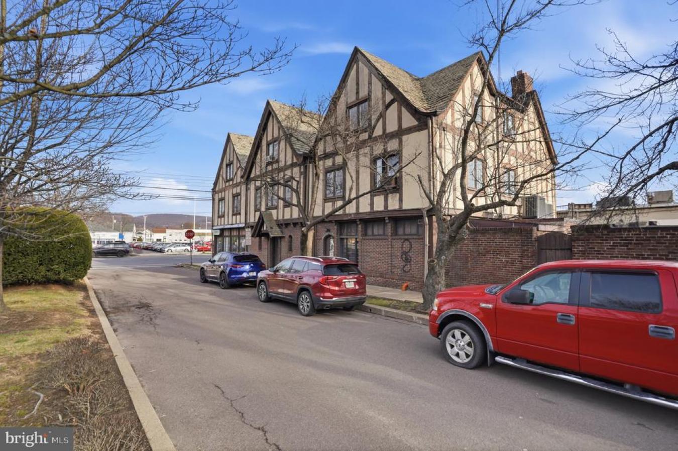 KINGSTON, LUZERNE-PA, 18704, United States, ,Residential,For Sale,2043038