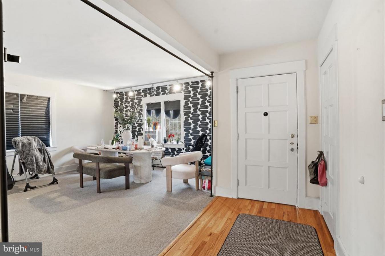 KINGSTON, LUZERNE-PA, 18704, United States, ,Residential,For Sale,2043038